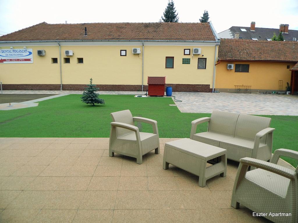 Eszter Apartman Bekescsaba Exterior foto