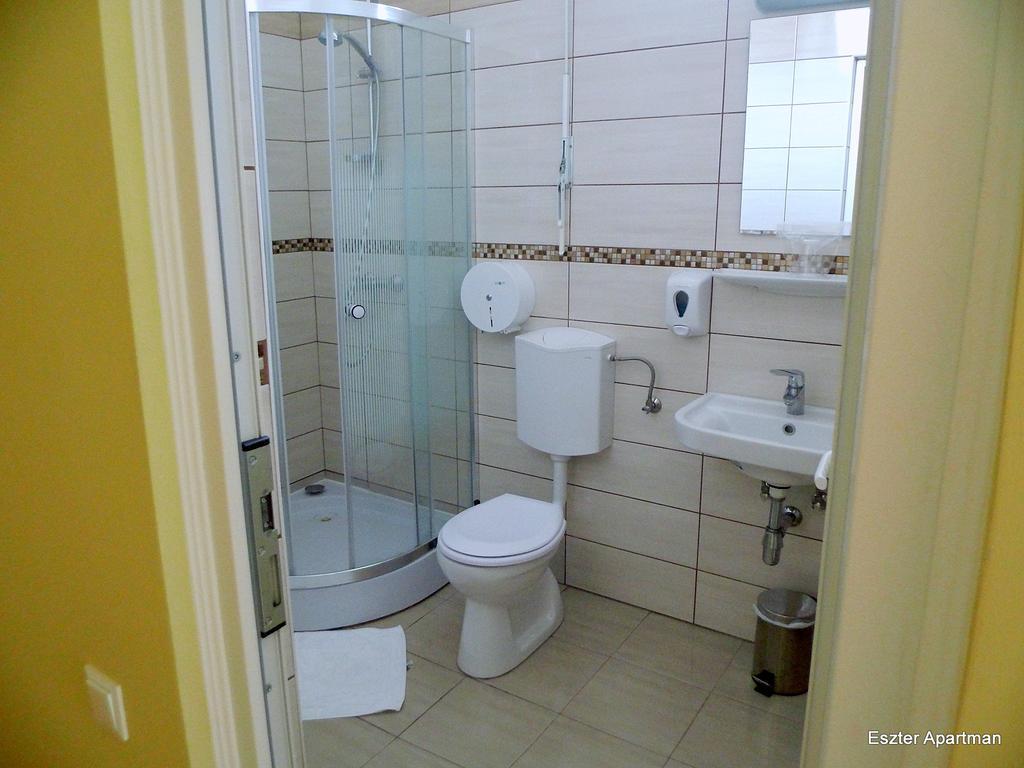 Eszter Apartman Bekescsaba Exterior foto