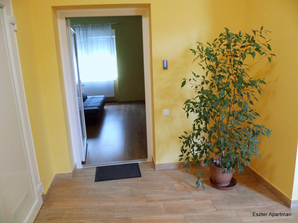 Eszter Apartman Bekescsaba Exterior foto